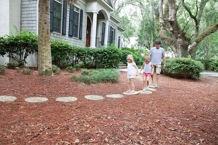 Easy and Inexpensive Molds for Garden Stepping Stones